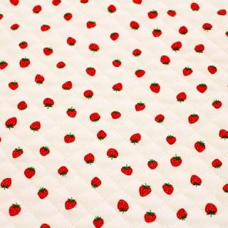 キルティング いちご柄 いちごがいっぱい 白色×赤色いちご Q-346