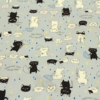 黒猫 白猫 猫 ネコ ねこ ぶさかわ 雨　グレーみの水色系 くすんだ水色 c22-132